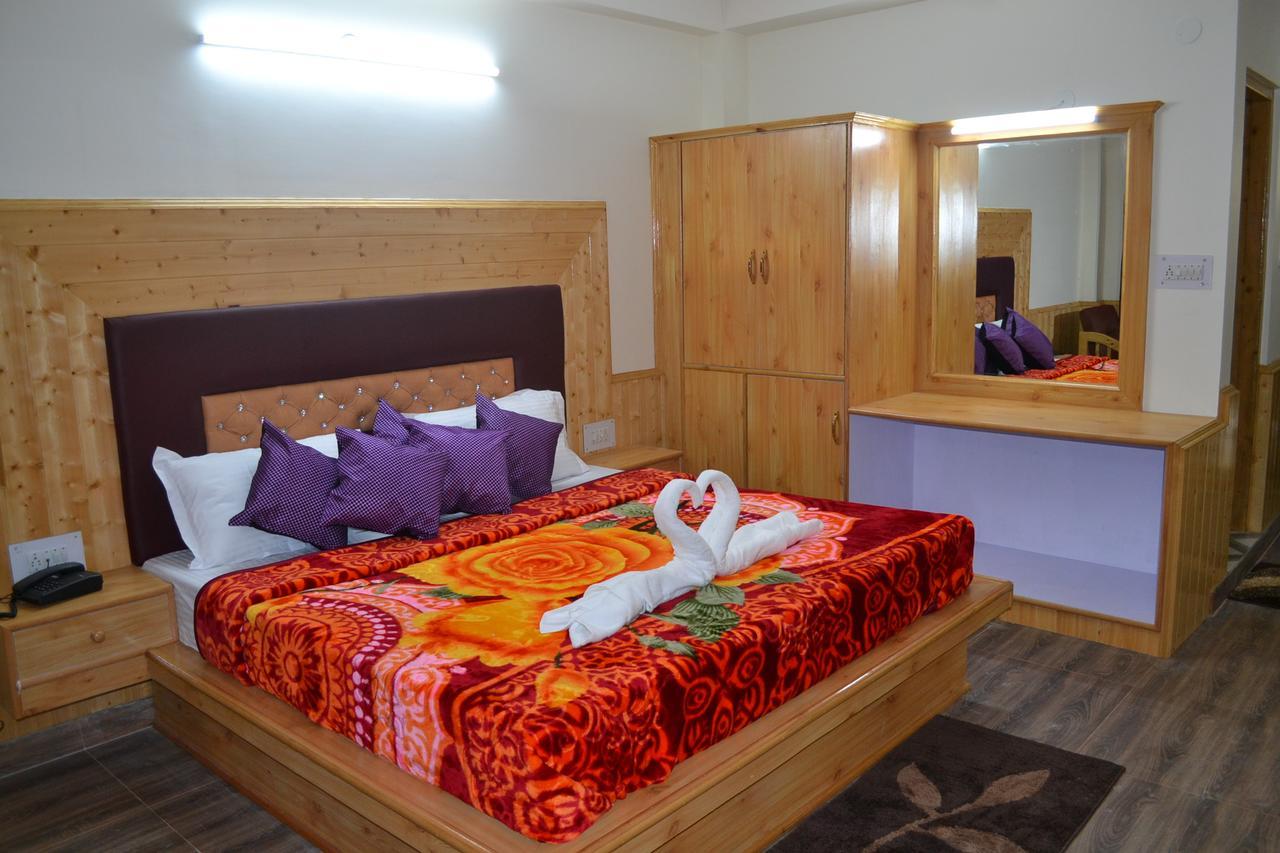 Rewat Residency Manali Hotel Exterior photo
